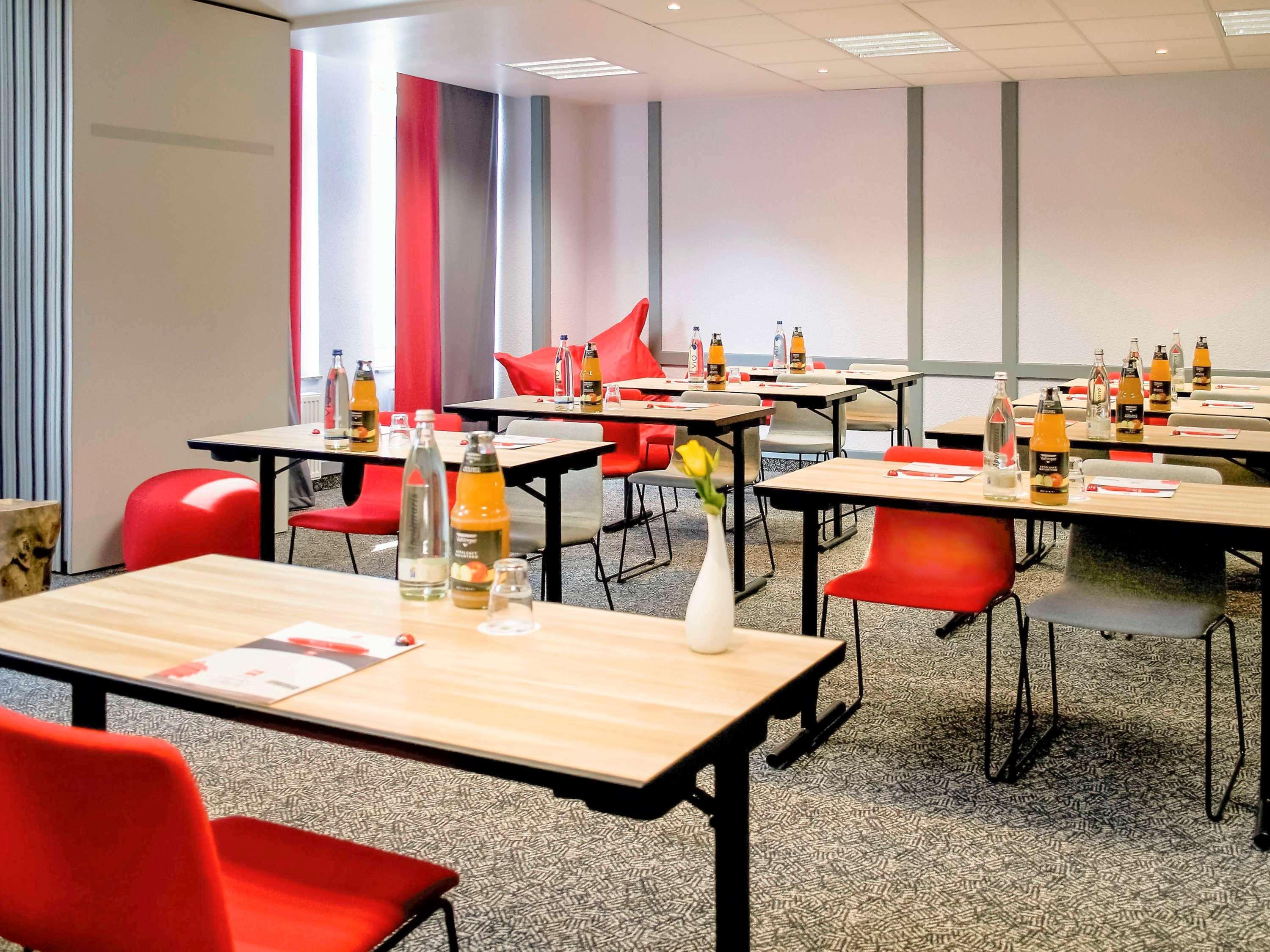 Ibis Frankfurt Centrum Hotel 3*