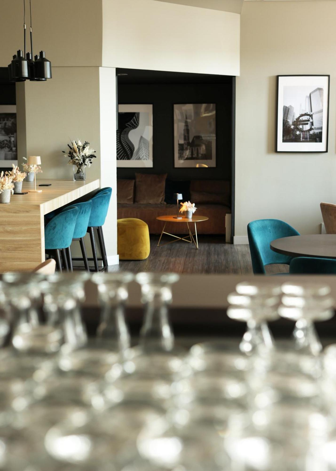 Ibis Frankfurt Centrum Hotel 3*