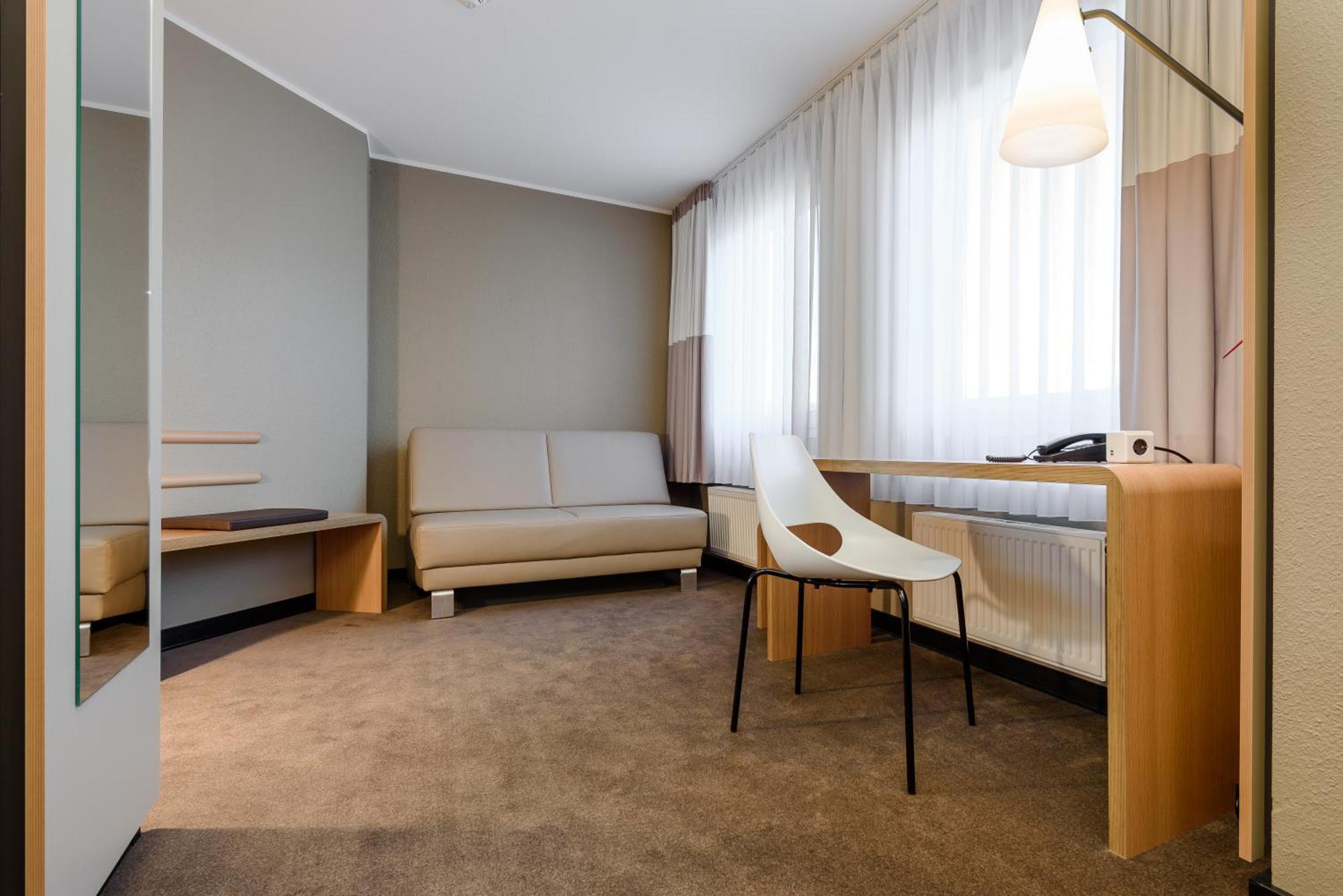 Ibis Frankfurt Centrum 3*